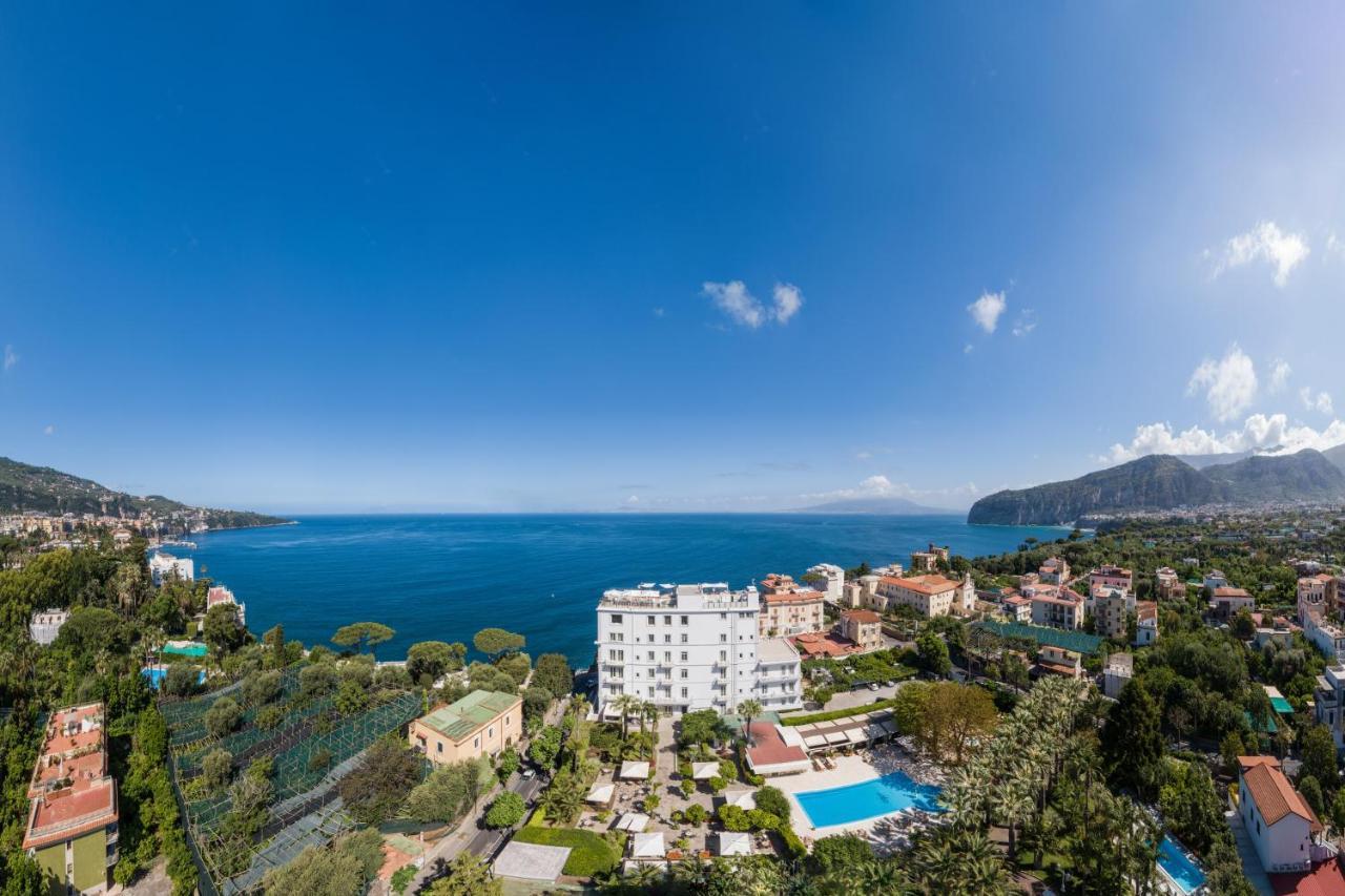 Hotel Mediterraneo Sant'Agnello Exteriör bild
